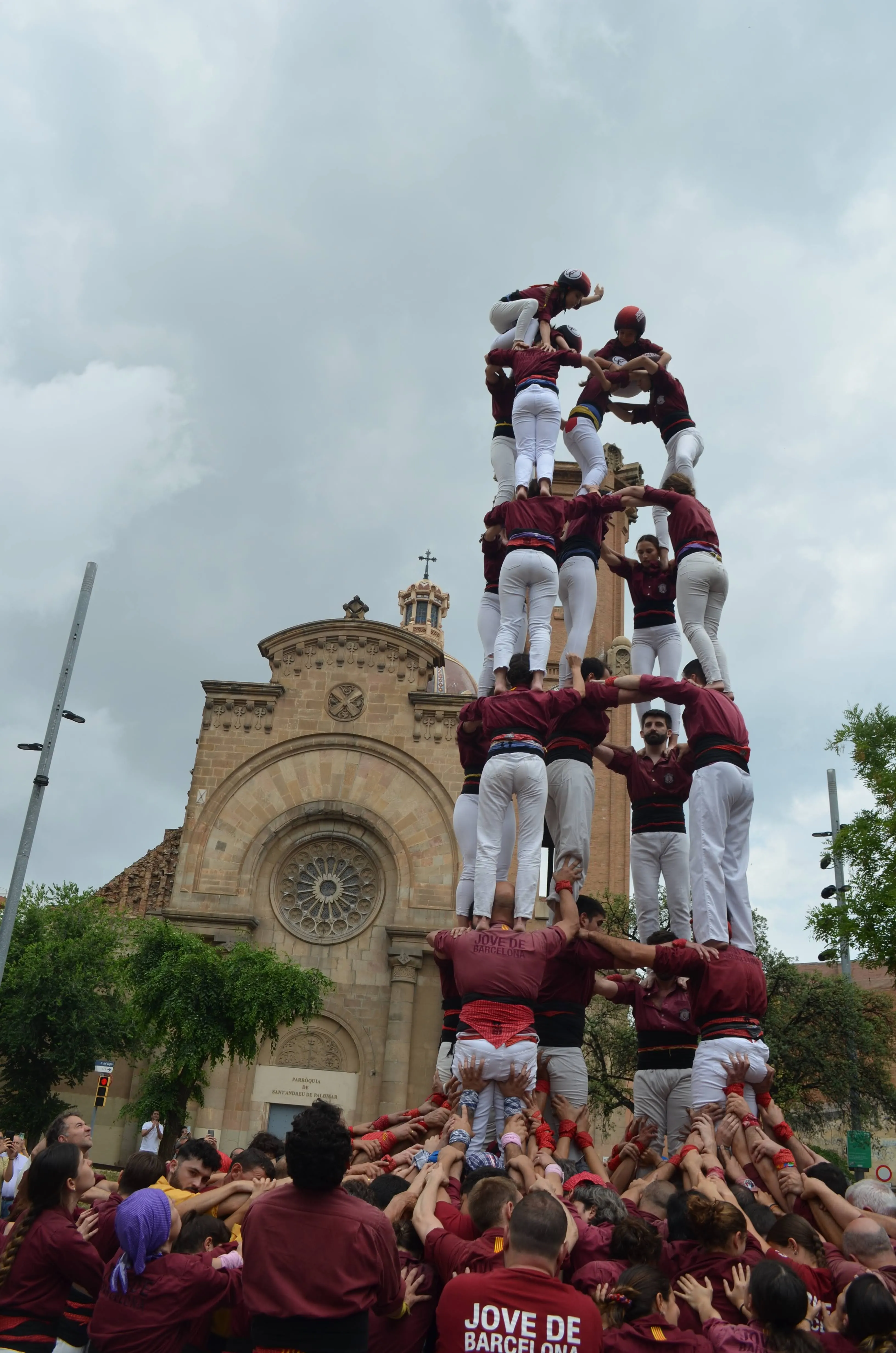 castell alt placa esglesia